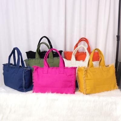 China Fashion 2022 UNITED HONOR Large Tassel Fringe Canvas Bag Summer Large Bags For Women 2022 Women Fail Tote Bag for sale