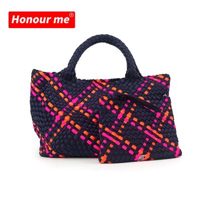 China 2021 High Quality Woven Handcrafted Women's Bag Fashion Neoprene Bag Waterproof Neoprene Beach Tote Bag for sale