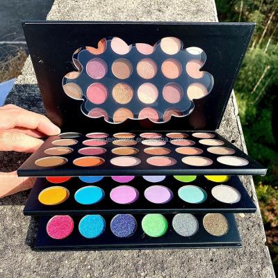 China Waterproof Highly Pigmented New Eyeshadow 3 Layer Pound Eyeshdaow Palette for sale