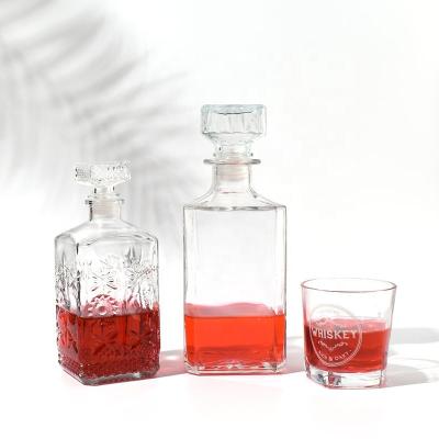 China Beverage JO Factory Stock 500ml 1000ml Square XO Wine Liquor Glass Lead Free Bottles With Cork Sealing Plug for sale