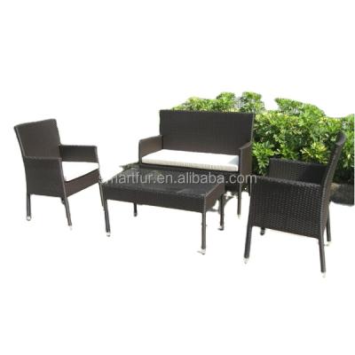 China Garden Furniture Set Waterproof Rattan Dining Table And Chairs Set Outdoor Rattan Table And Chair Set for sale