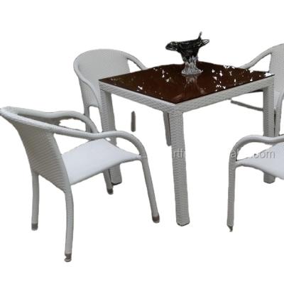 China Waterproof Outdoor Garden Furniture Set Waterproof Wicker 4 Seat Dining Furniture Table And Chairs Set for sale