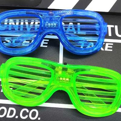 China New Fashion Creative Futuristic Cyberpunk Technology Sunglasses Light Up Party Luminous Glasses for sale