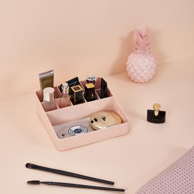 China Home Plastic Storage 17*16.7*5.5cm Desktop Storage Container Table Storage Organizer With Lipstick Storage Space for sale