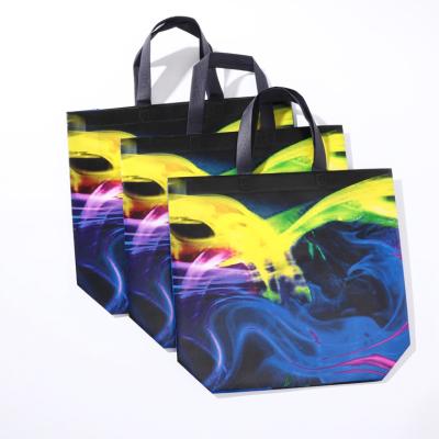 China Custom Eco-Friendly China Factory Tote Bag Eco-Friendly Laminated Nonwoven Bag For Purchasing for sale