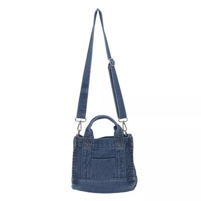 China 2022 new women's fashion denim soft messenger Japanese anti-theft canvas and Korean design casual handbag from Central Institute of Statistics for sale