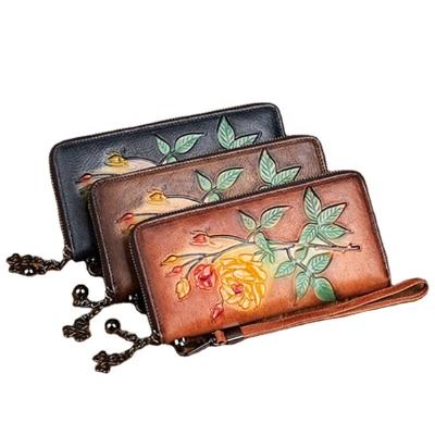 China Portable 2022 handmade Italian new fashion retro women's Long Wallet Zipper cowhide wallet with multi card slot card bag portable for sale