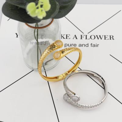 China Wholesale Fashion Simple Design Fashion Jewelry Bracelet And Ring Set With 18k Gold Plated Zirconia Jewelry for sale