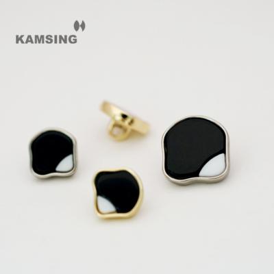 China KAMSING- Dry Cleaning- Irregular Shaped Metal and Resin Ladies Clothes Buttons White Resin Metal Buttons for Ladies Clothes Buttons for sale