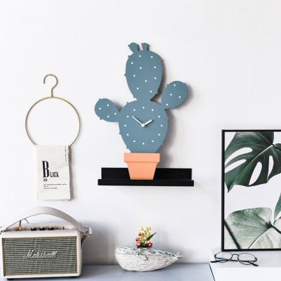 China 100% Wooden Wall Clocks Art Cactus Wall Clock Handmade Nordic Creative Wall Decoration Clock for sale