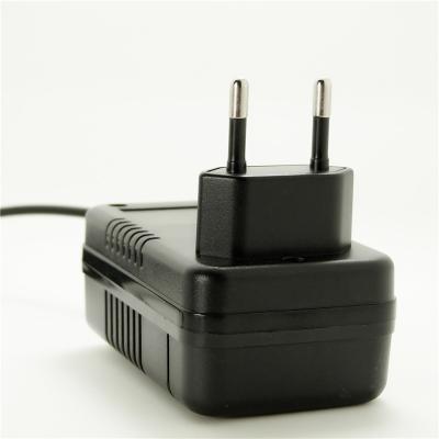 China 1A 12V 2A 12W 24W 12.6 V Li Ion Battery Charger CN IN KR Plug Long Using Life for sale