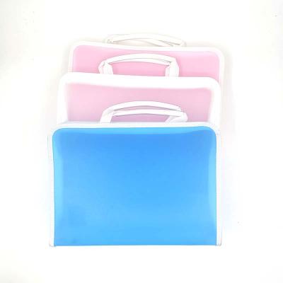 China Hot Selling Eco-friendly Transparent Plastic PP Zipper Bag With Fashion Soft Handle for sale