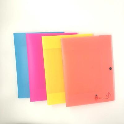 China Convenient Customizable Plastic Colorful PP Folder Case With Black Button for sale