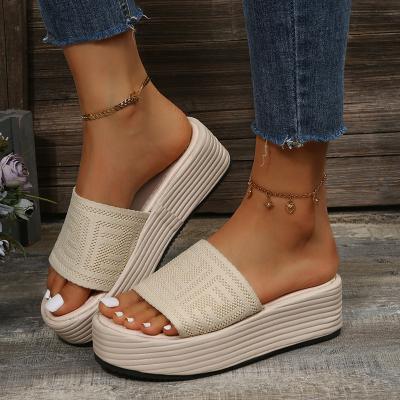 China Latest Fashion Trend Arket Flip Flops Ladies Slippers Shoes And Sandals Breathable Women Slides for sale