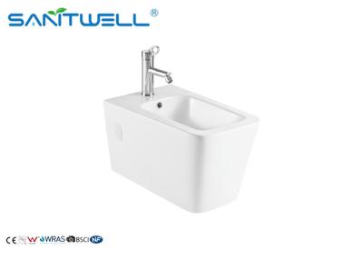 China Opgezet Bidet Ceramische Materiële 575 * 360 * 330mm van de vrouwen Zelfreinigend Badkamers Muur Te koop