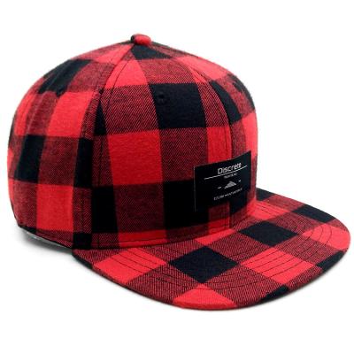 China COMMON Wholesales High Quality Custom Made Black Red Color Plaid Brim Snapback Flat Checked Hat for sale