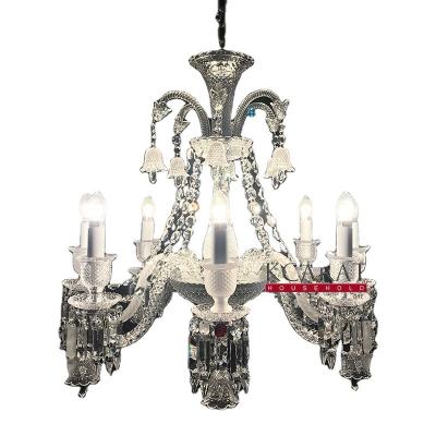 Cina 8-Light Crystal Chandelier with Adjustable Height in vendita