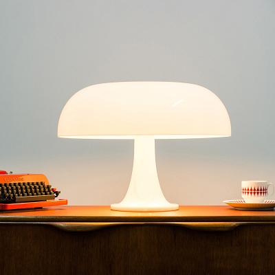 China AC Power Supply Modern LED Mushroom Table Lamp for Hotel Bedroom Living Room Decoration à venda