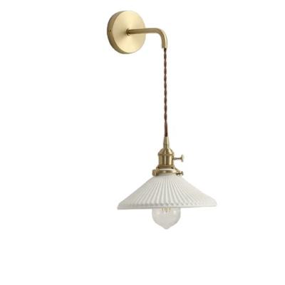 China Lámpara de pared cerámica plissada moderna Decoración para el hogar Decoración interior Lámpara blanca Lámparas montadas nórdicas para el salón Hotel en venta
