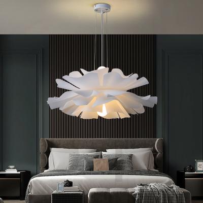 中国 AC 85-265V White Color Nordic Chandeliers And Hanging Lamps Chandelier For Home Japanese Bedroom Flower Pendant Light 販売のため