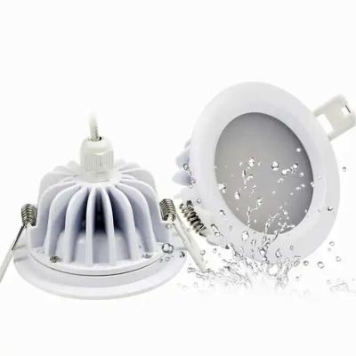 China Moisture-Proof Embedded Bathroom Down 9W LED Waterproof Ceiling Light with 100lm/w High Luminous Efficiency for sale
