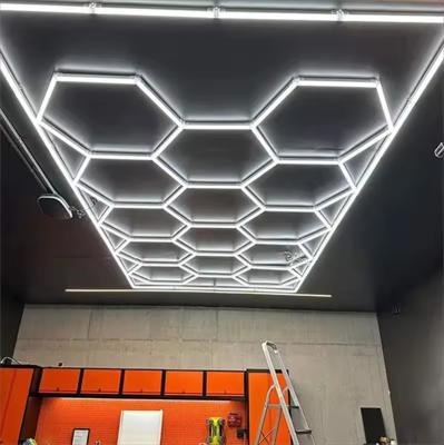 China High Lumen Custom Led Workshop Hexagon DIY Detailing Hexagonal Modular Ceiling Garage Light with 6000K Color Temperature for sale