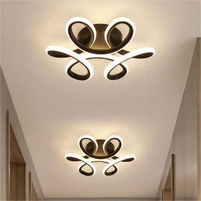 China Innovative Chinese Knot Entryway Ceiling Lamp with Other Luminous Efficiency à venda