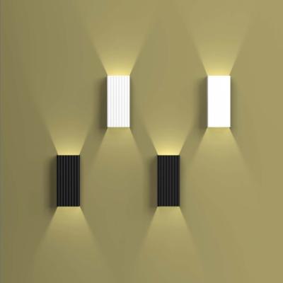 China Nordic Modern Black White Aluminum Led Wall Lamp for Bedroom Bedside Living Room Hotel Aisle Te koop