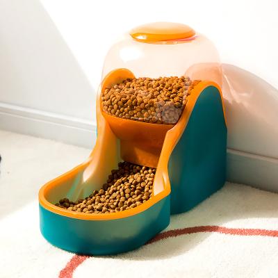 China 2021 Hot Sale Automatic Plastic Dog Bowl Automatic Pet Feeder for sale