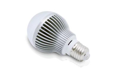 China 7W 520lm E27 6500k LED Bulb With High Grade PC Material For Home Lighting for sale