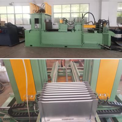 China Corrugated Fin Forming Machine Transformer Oil Tank Making Equipment Te koop