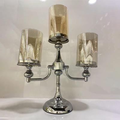 China Home candlestick the latest Nordic wholesale home metal iron decoration romantic wedding silver glass for sale