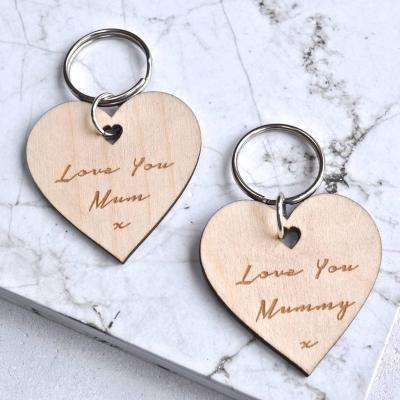 China Cute Home Decor Little Heart Mother's Day Gift For Mom Personalized Love You Mom Keychain for sale