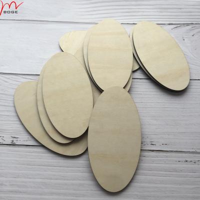 China Unfinished Wooden Oval Cutout Home Decor DIY Rustic Wooden Craft Supplies Baby Shower Gift for sale