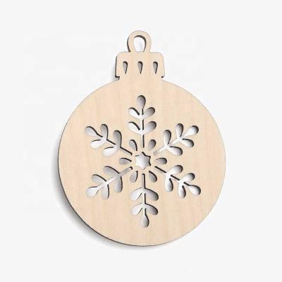 China Christmas Tree Wooden Christmas Tree 2021 New Hanging Hanging Handmade Christmas Baubles Wooden Christmas Snowflake for sale