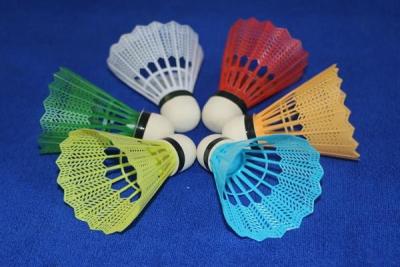 China plastic badminton shuttlecock for sale