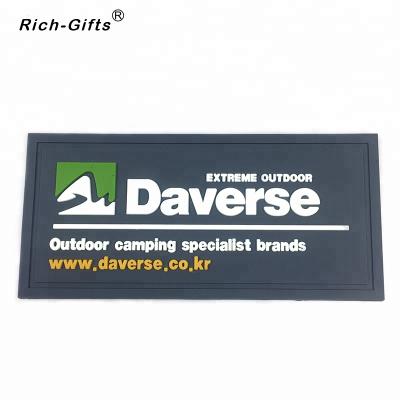 China Sustainable Customized Soft Rubber 3D Letter Bag Labels Manufacturer for sale