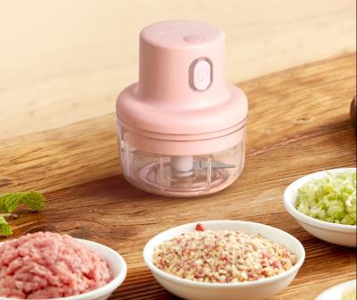 China Viable Electric Cordless Vegetable Food Meat Fruit Crusher Meat Garlic Grinder Tools for sale