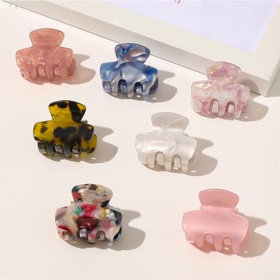 China Convenient Jelly Colors Acrylic Ponytail Crab Girls Hairpin Hair Claw Clips Barrette Sling Hair Styling Accessories For Women for sale