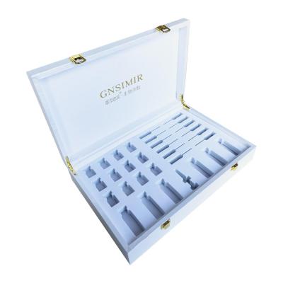 China Recyclable Clamshell Display Lip Gloss Storage Box For Cosmetic for sale