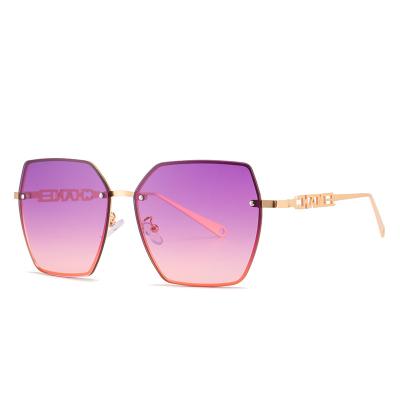 China European&American fashion sunglasses new personalized women's sunglasses frameless letter border fashion sunglasses 9218 sunglasses wholesale for sale