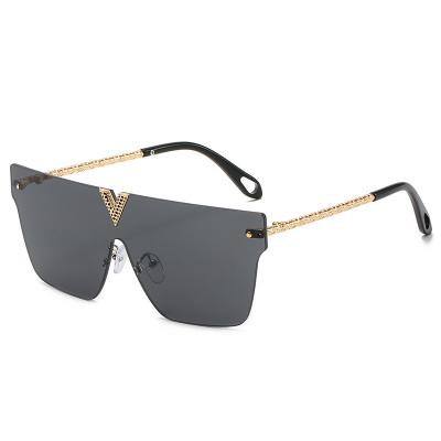 China One-piece sunglasses 8906 new metal V frameless fashion sunglasses European and American custom frame sunglasses for sale