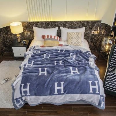 China Anti-Static Custom Cheap King Size Flower Mink Winter Home Use Sublimation Blanket, Manufacturers Throw Raschel Bed Printed Blanket for sale