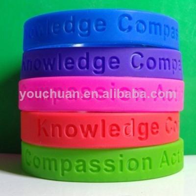 China Translucent Silicone Rubber Band Bracelet , Bulk Personalized Sports Silicone Bracelets for sale