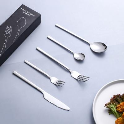 China Sustainable 30pcs Stainless Steel Flatware Set Cutlery Dining Wedding Manufacturers Wholesale Silver Cutlery for sale