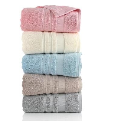 China 90x180cm Large Hotel Towel Solid Color Cotton Bath Towel for sale