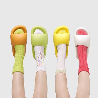 China 2022 Fashion New Trend Bread Slides Slippers Solid Color EVA Soft Comfortable Non-slip Home Slippers Men and Women's Slippers for sale