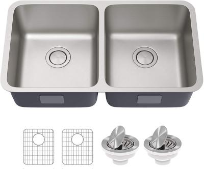 China Without Faucet Qijiang 32 Inch Undermount 50/50 Double Bowl 18 Gauge Stainless Steel Kitchen Sink for sale