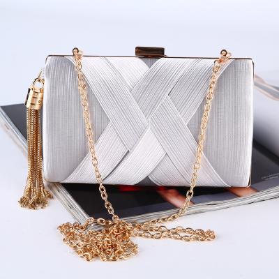 China Factory Wholesale New Silk Evening Clutch Bags Large Capacity Women Clutch Purse Party Dangling Silk Luxurybags for sale