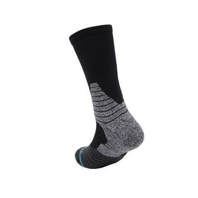 China Hot Selling Men's Breathable Athletic Cushion Crew Socks Moisture Wicking Working Training Socks for sale